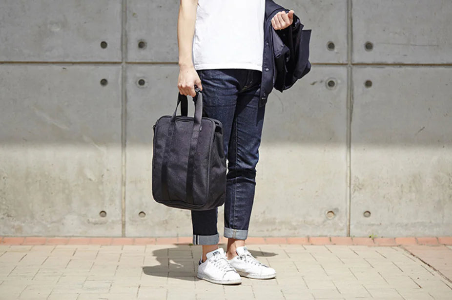 Voyager Cube Bag